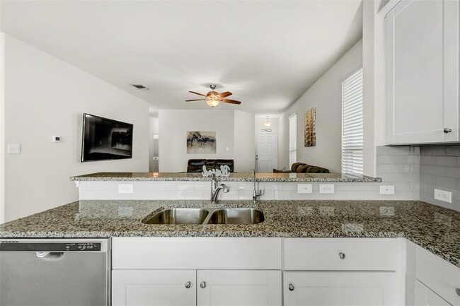 Building Photo - 213 Ibis Falls Loop