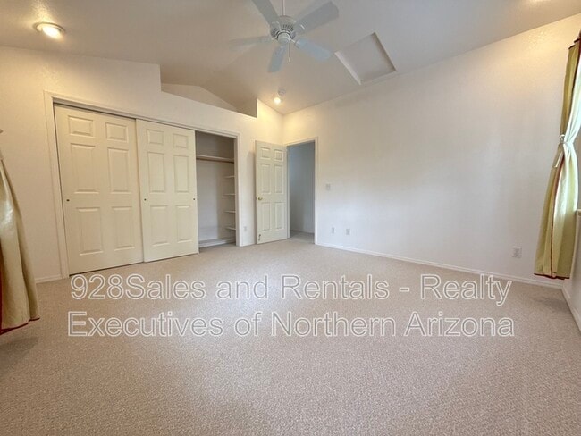 Building Photo - 1808 W University Ave