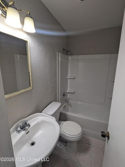 Building Photo - 7594 Rockingham Dr