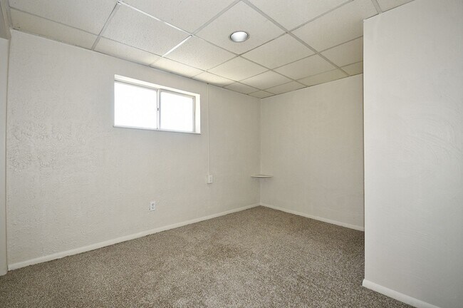 Building Photo - 741-743 Bower Hill Road