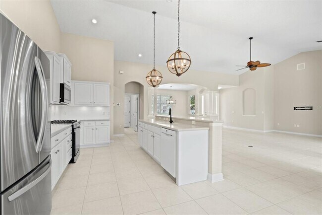 Building Photo - 7806 Drayton Cir