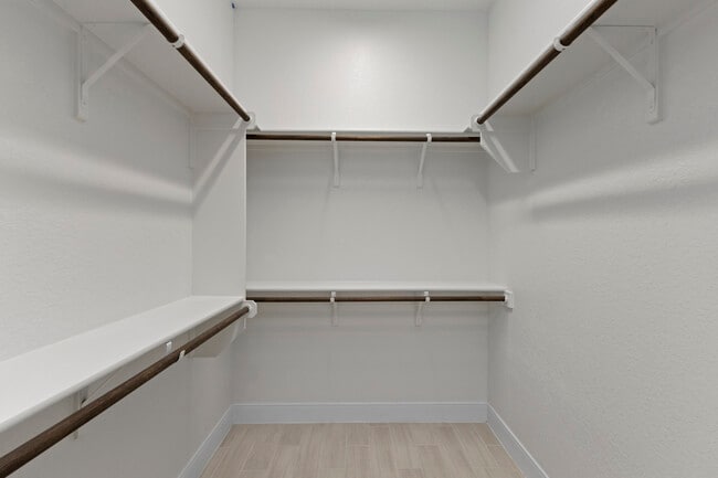 Building Photo - 3839 Balentine