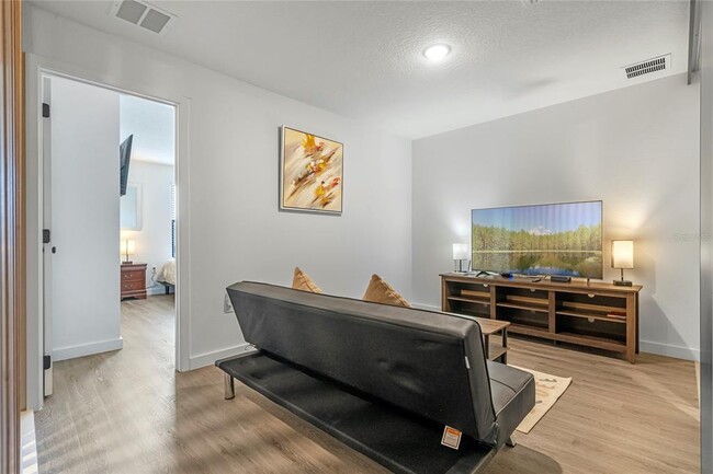 Building Photo - 8779 Zen Dr