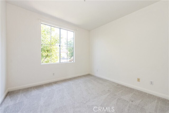 Building Photo - 3406 Ladrillo Aisle