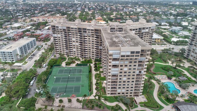 Building Photo - 4900 N Ocean Dr