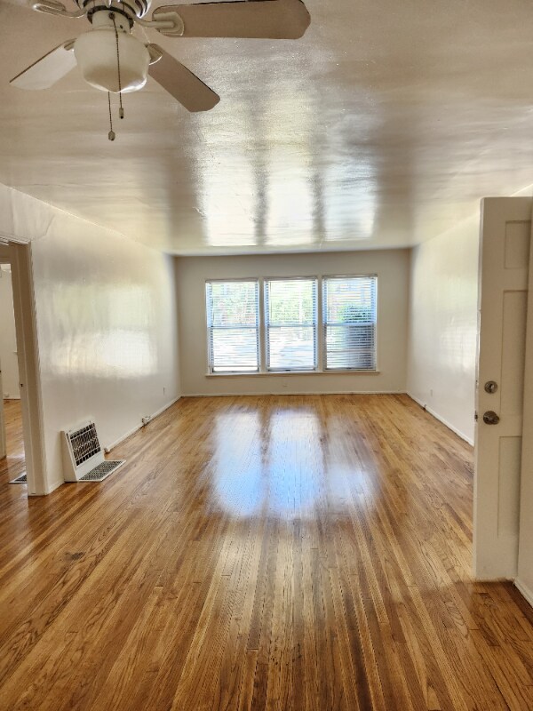 Building Photo - 7030 La Tijera Blvd