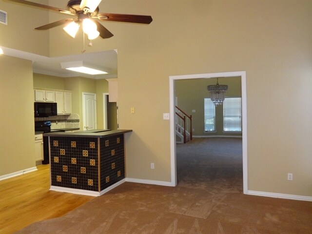 Building Photo - 717 Oteca Drive