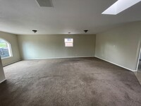 Building Photo - 3704 N Swan St