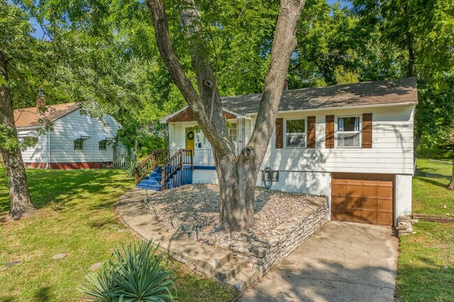 Building Photo - 4945 N Euclid Ave