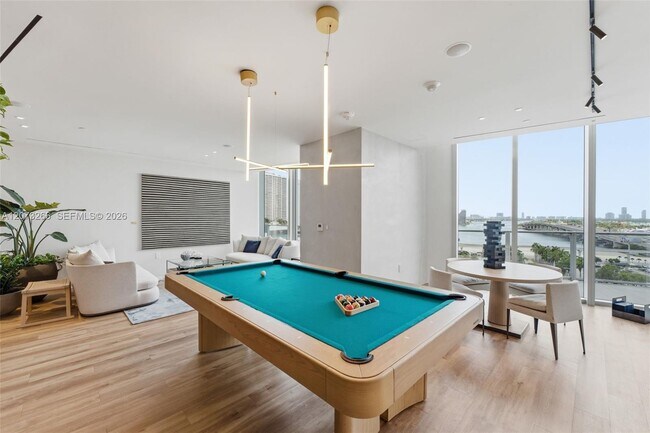 Building Photo - 1400 Biscayne Blvd