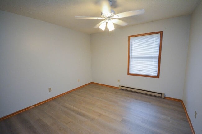 Building Photo - 3613 10th Ln NW