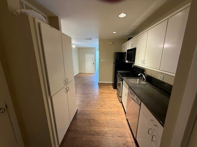 Building Photo - 4241 Buena Vista St