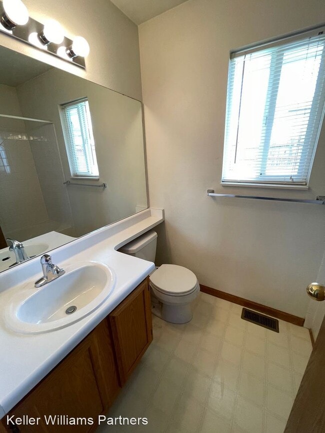 Building Photo - 5 br, 4 bath House - 960 Withington Dr