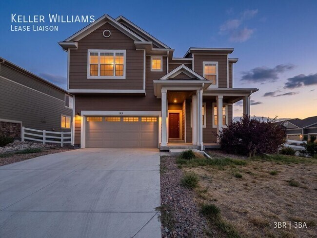 Building Photo - 915 Alpine Aven