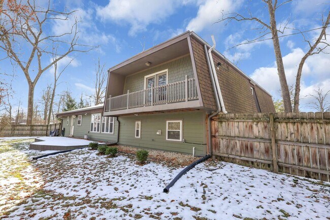 Building Photo - 2844 Wildwood Rd