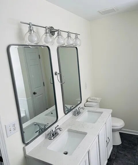 Building Photo - 2201 Raven Rd