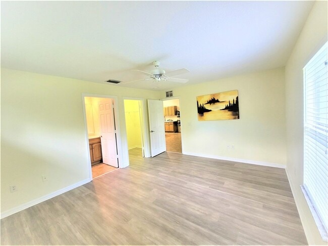 Building Photo - 11124 Hotchkiss Dr