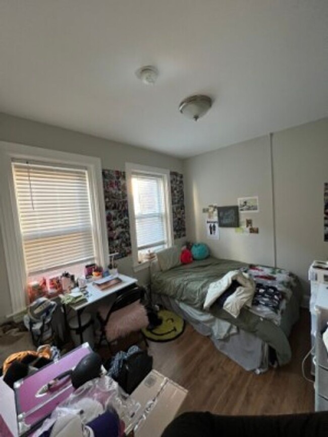 Building Photo - 2 Bedroom apartment - North End - 6/1