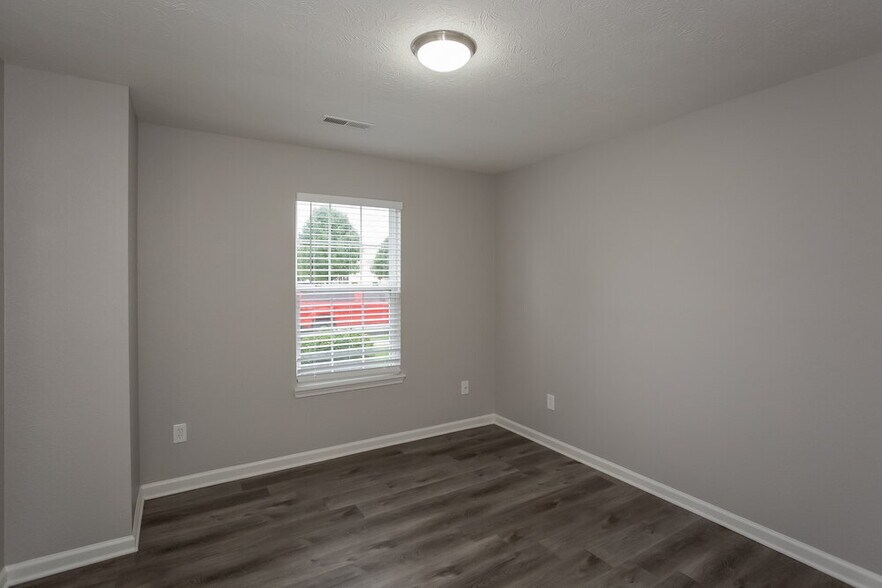 Building Photo - 152 Heartwood Hill