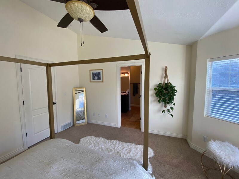 Building Photo - 14772 Deer Park Ln