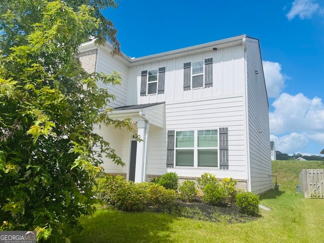 Building Photo - 19 White Spruce Wy