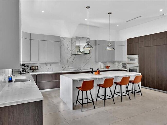 Building Photo - 6122 SW 173rd Way