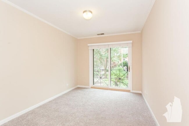 Building Photo - 2 bedroom in Chicago IL 60614