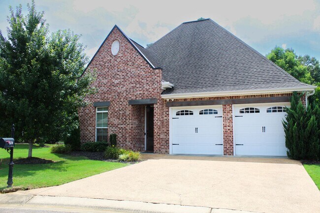 Building Photo - Charming 3-Bedroom, 2-Bath Home in Starkville!