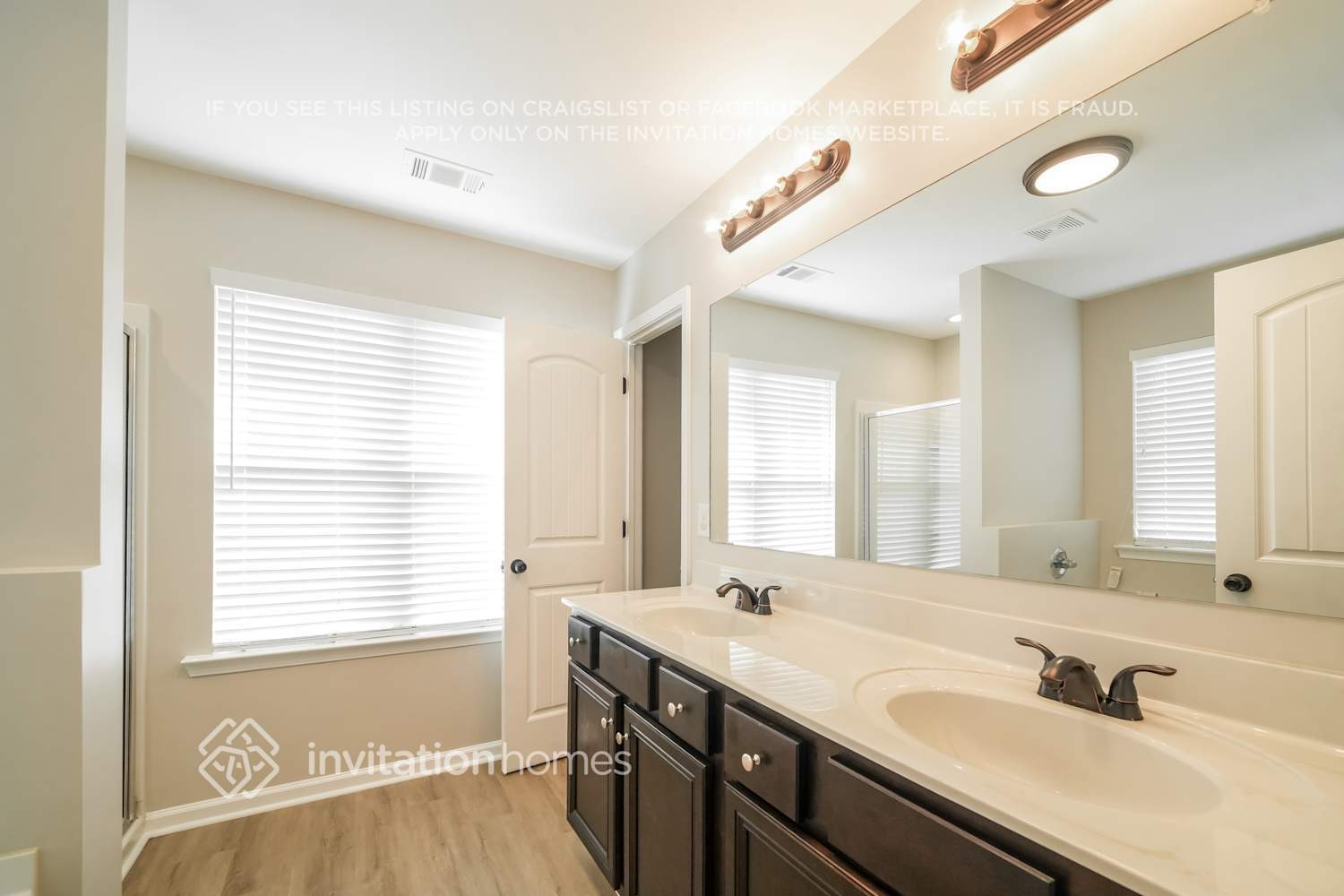Building Photo - 4480 Lippencott Ln