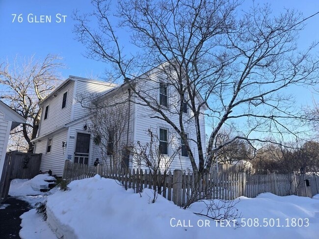 Building Photo - 76 Glen St