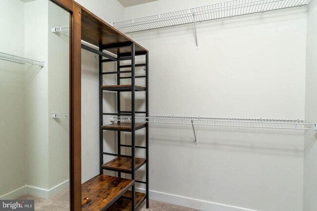 Building Photo - 6021 Etterbeek St