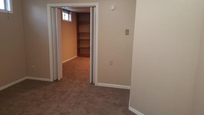 Building Photo - 2 bedroom in Billings MT 59102
