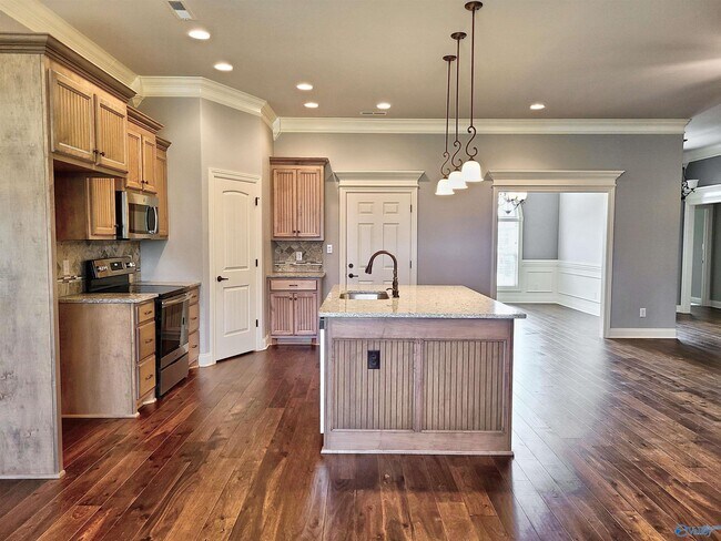 Building Photo - 13735 Callaway Dr