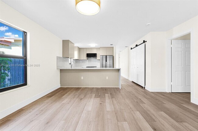 Building Photo - 136 NW 53rd St