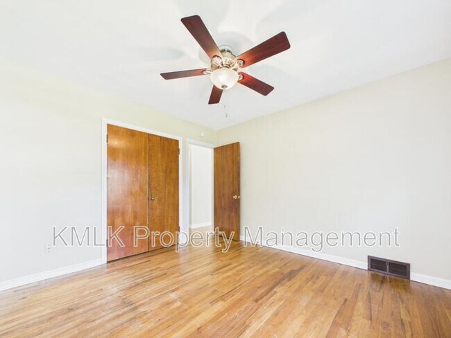 Building Photo - 1274 Collinwood Ave