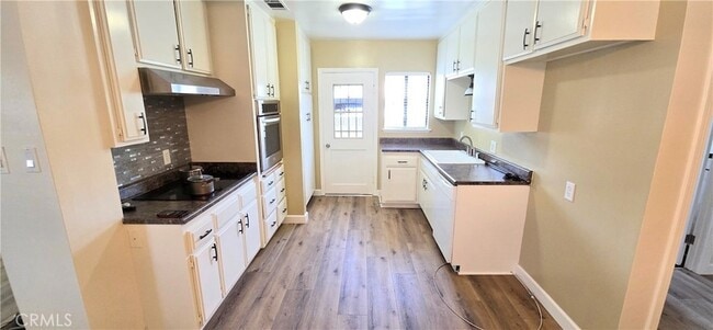 Building Photo - 8730 6th St