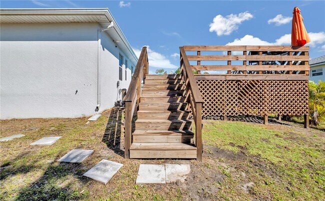 Building Photo - 1119 Ansin St