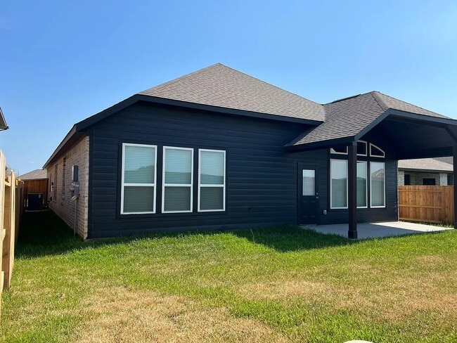 Building Photo - 21219 Bering Reach Dr