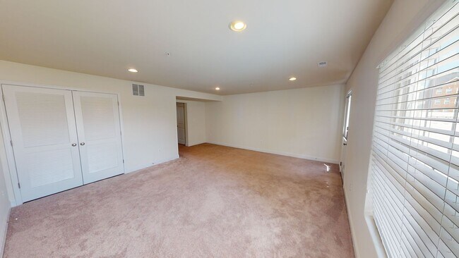 Building Photo - 11242 Saint Luke Drive - Move-in ready!