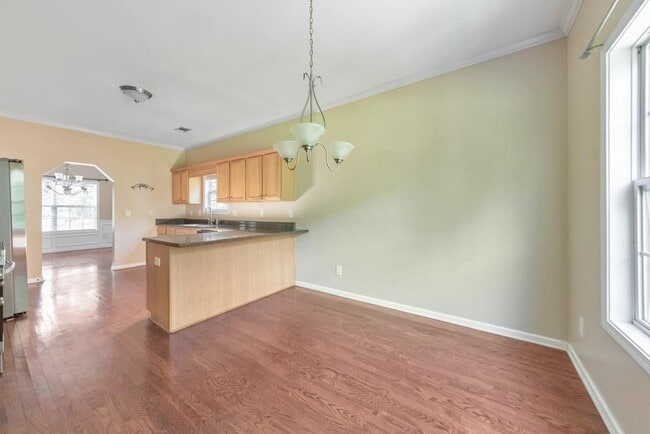 Building Photo - 1086 South Gordon Rd SW