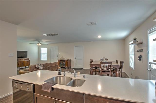 Building Photo - 1623 Daunton Dr
