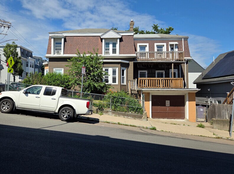 Building Photo - 78 Falcon St