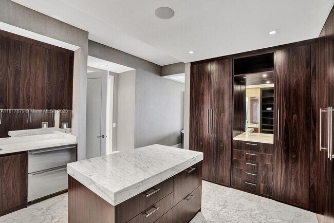 Building Photo - 9705 Collins Ave