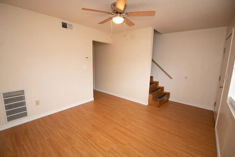 Building Photo - 114 Scofield Ave