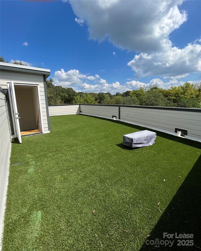 Building Photo - 1608 Julia Maulden Pl