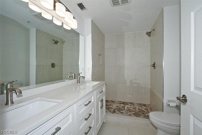 Building Photo - 6490 Aragon Way