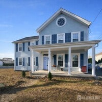 Building Photo - 155 Old Bridge Turnpike
