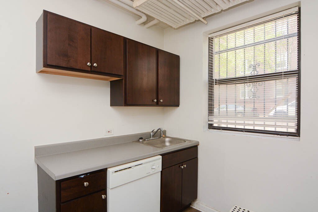 Building Photo - 1532 N Kedzie Ave