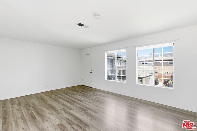 Building Photo - 1707 Keeler St