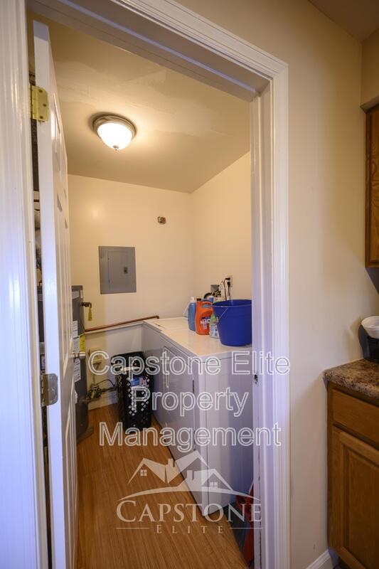 Building Photo - 1 Cornerstone Ln